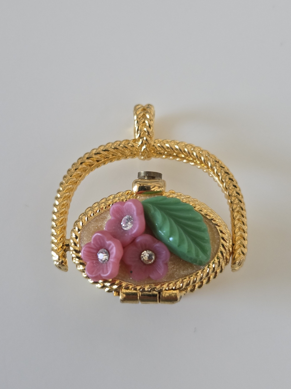 VTG Edgar Berebi Limited Edition The Spring Wish Basket Floral Pendant - No Chai